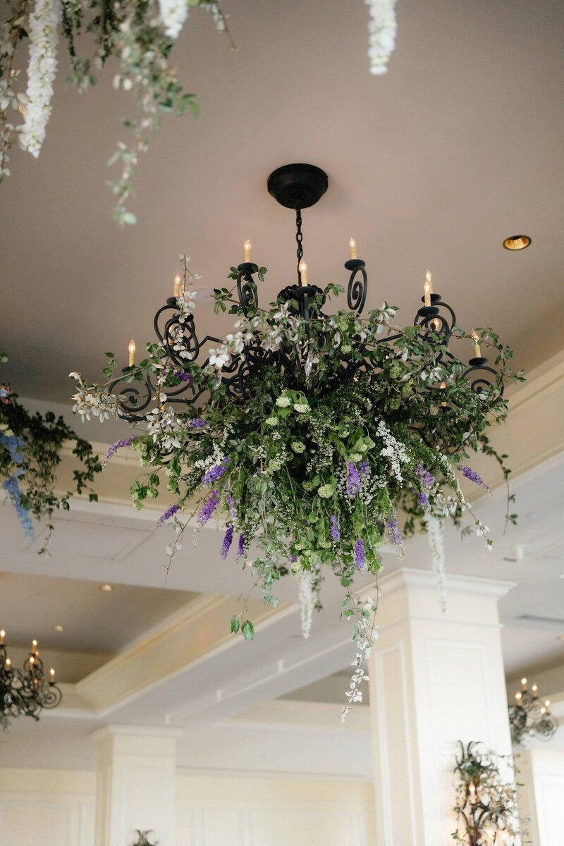 floral chandelier design for a wedding 