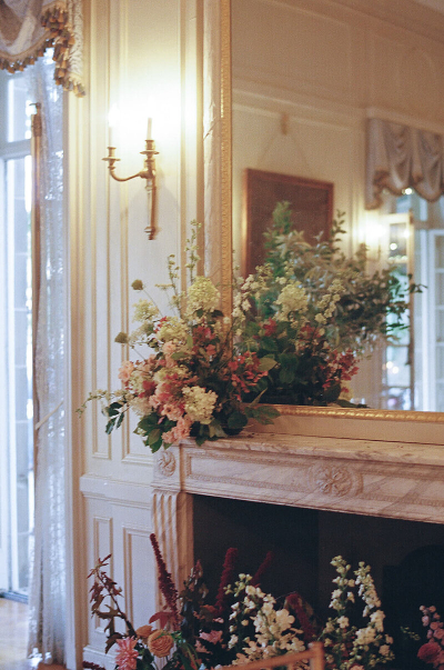 statement arrangements on a fireplace mantel